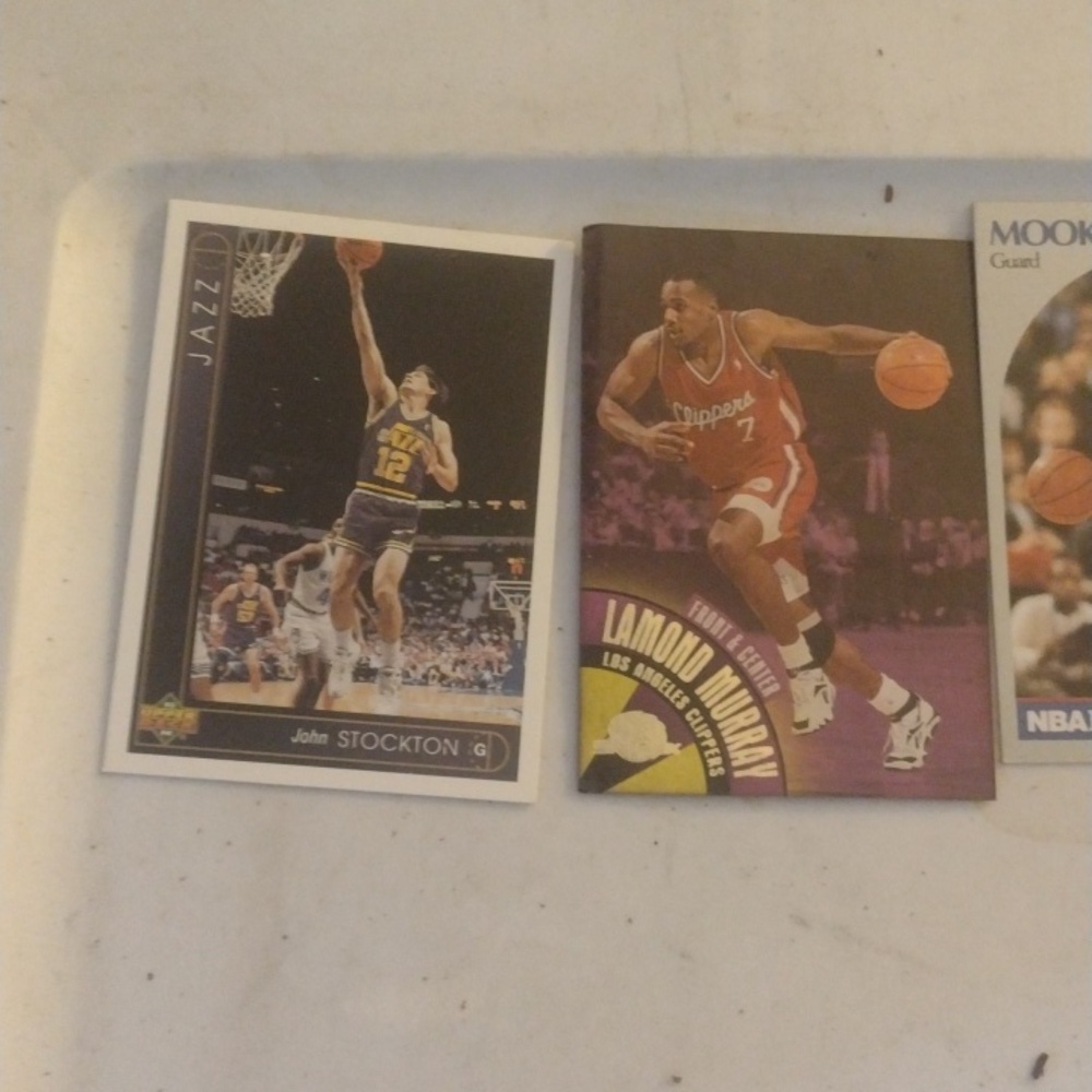 Assorted Basketball Trading Cards Collection - Picture 6 of 6